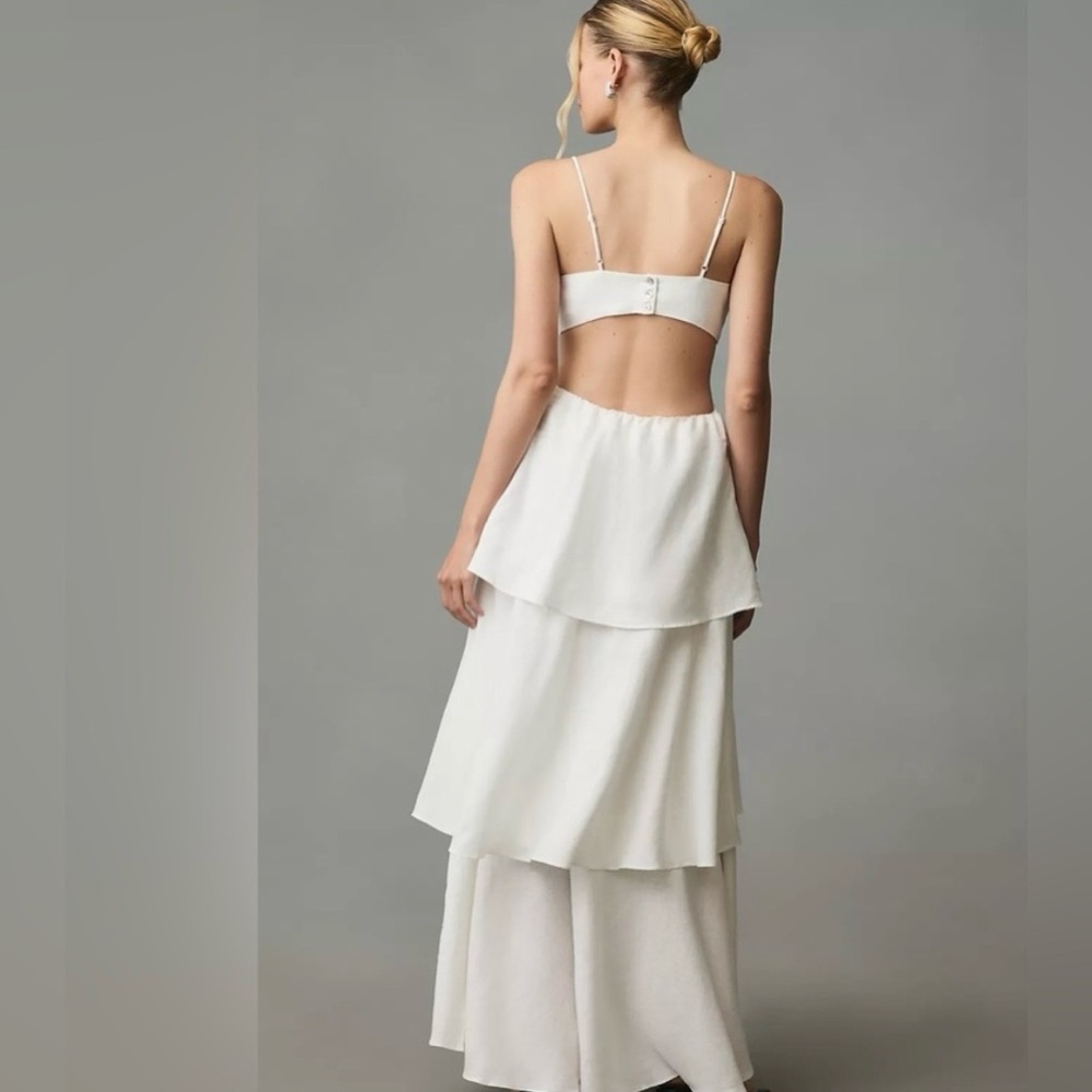 NWT Farm Rio Stunning White Layered Dress with flower Detail Retails $285 - Picture 2 of 6